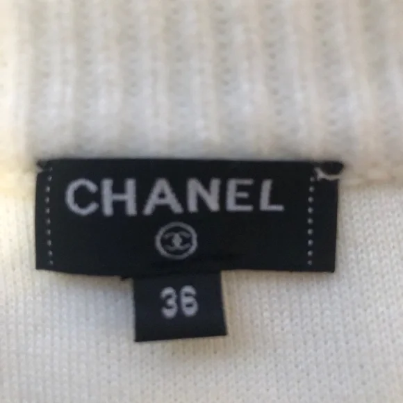 SOLD !!!Chanel CC jacket sweater size 36fr or 4-6us , Preowned 100% authentic!!! - Picture 11 of 11